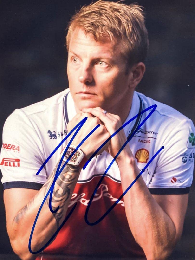 キミ・ライコネン直筆サイン入り2Lサイズ写真…Kimi Räikkönen…